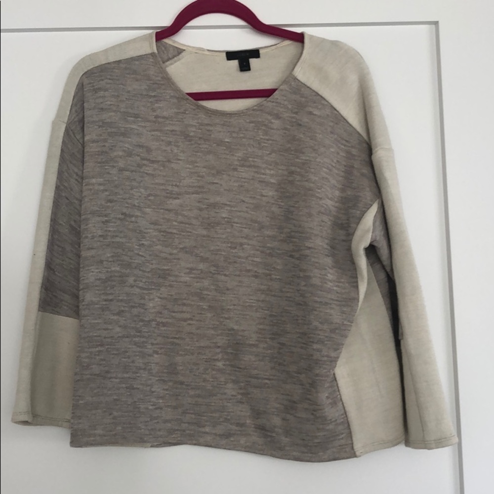 Women’s sweater